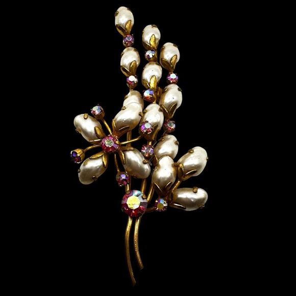 Vintage Brooch Baroque Faux Pearl and Rhinestone Willow Flower Design 1940 - Picture 2 of 10